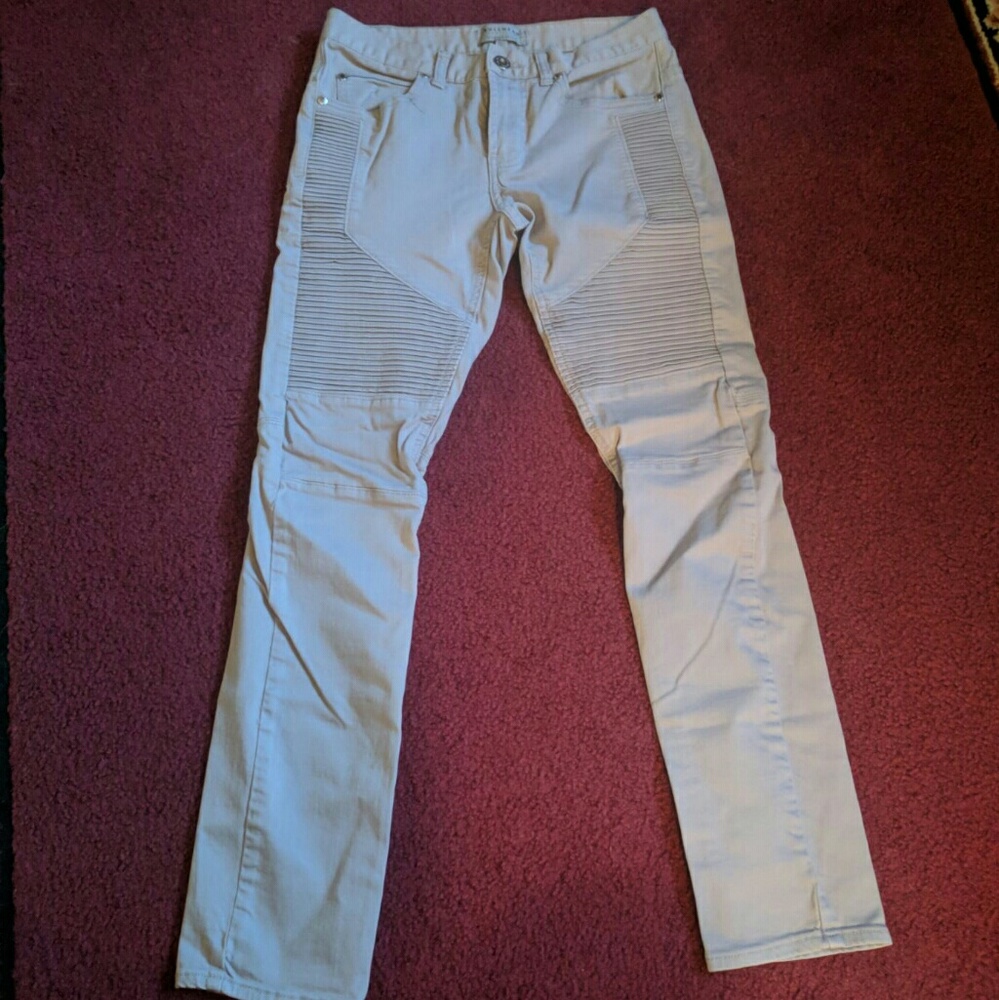 Bullhead Jeans